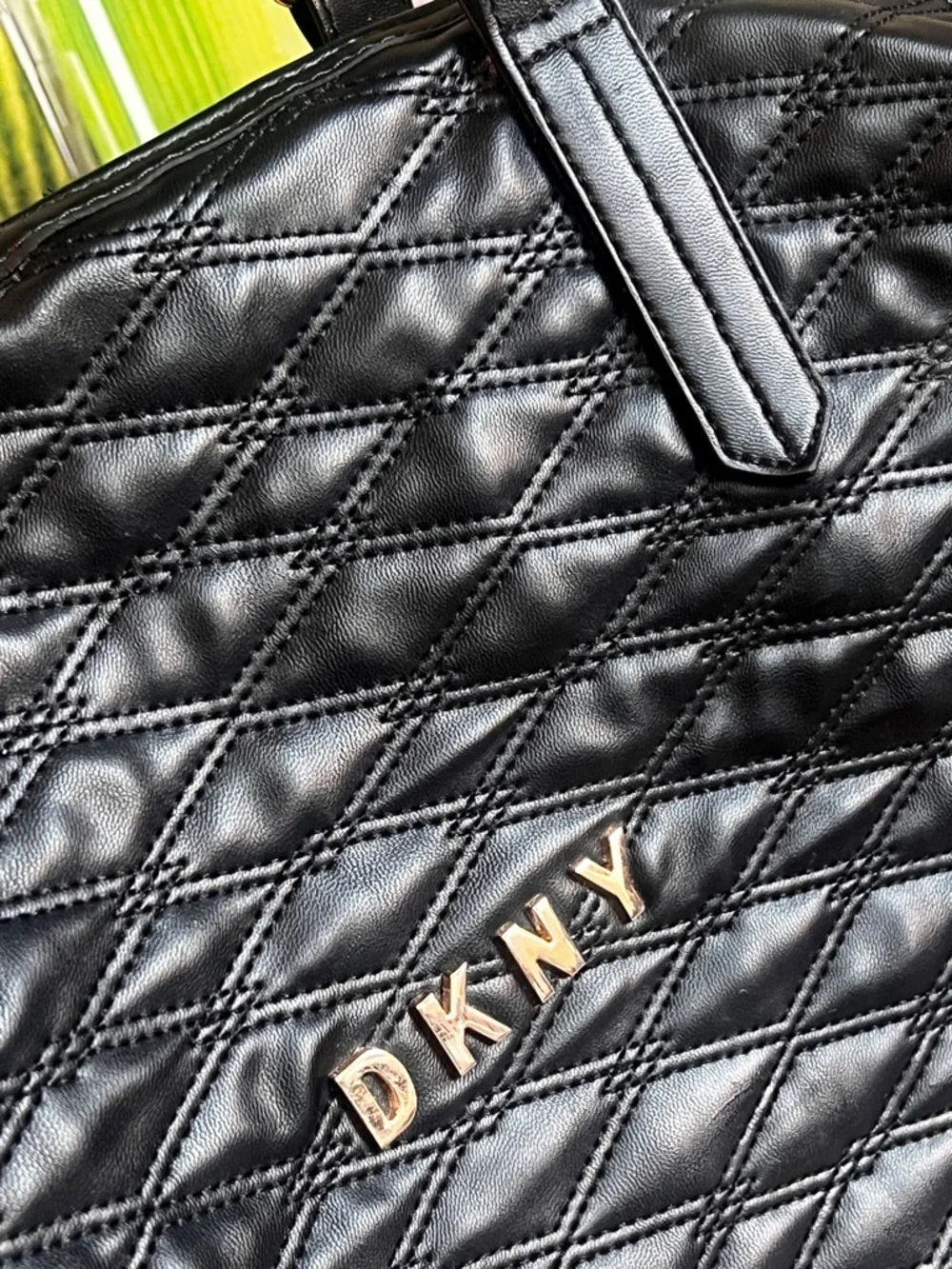 DKNY Black Quilted Duffel Bag Travel Weekender - Picture 2 of 16